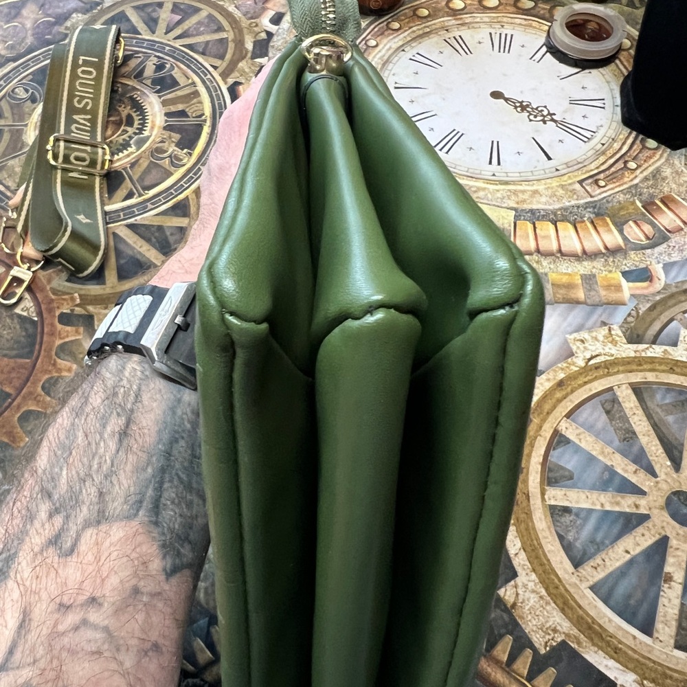 Louis Vuitton Coussin Bag - Picture 8 of 14